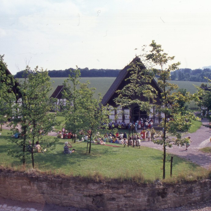 Lippischer Meierhof in den 1970er-Jahre, Freilichtmuseum Detmold (vergrößerte Bildansicht wird geöffnet)